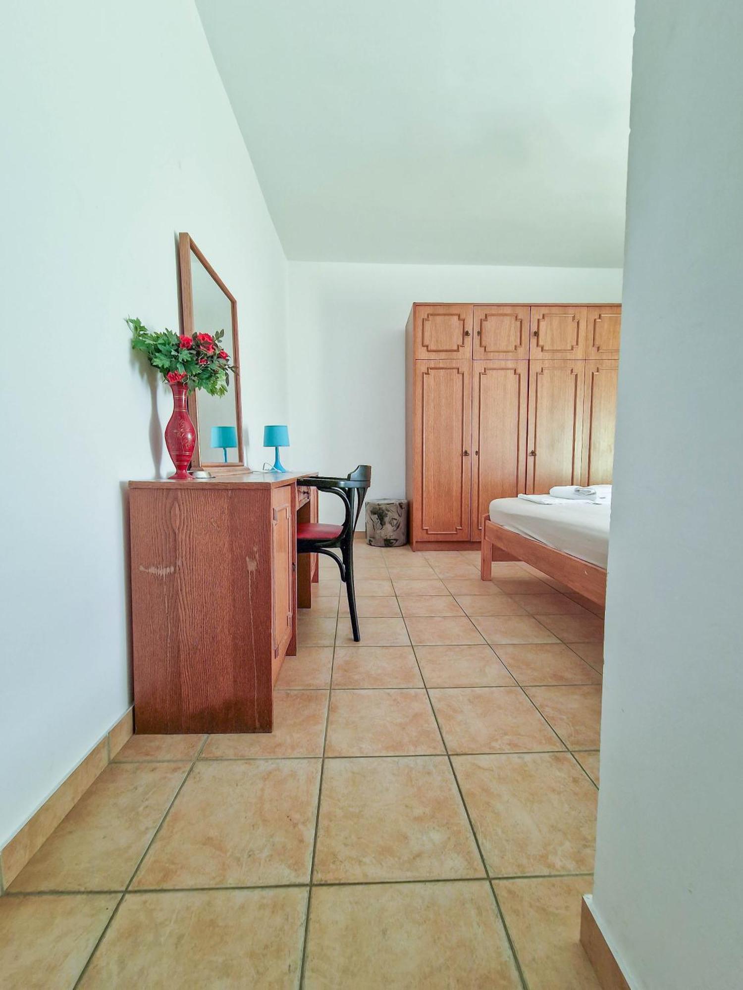 Avada Premium Apartment โนวาลยา ภายนอก รูปภาพ